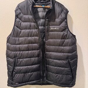 Eddie Bauer Men's Charcoal Quilted Vest